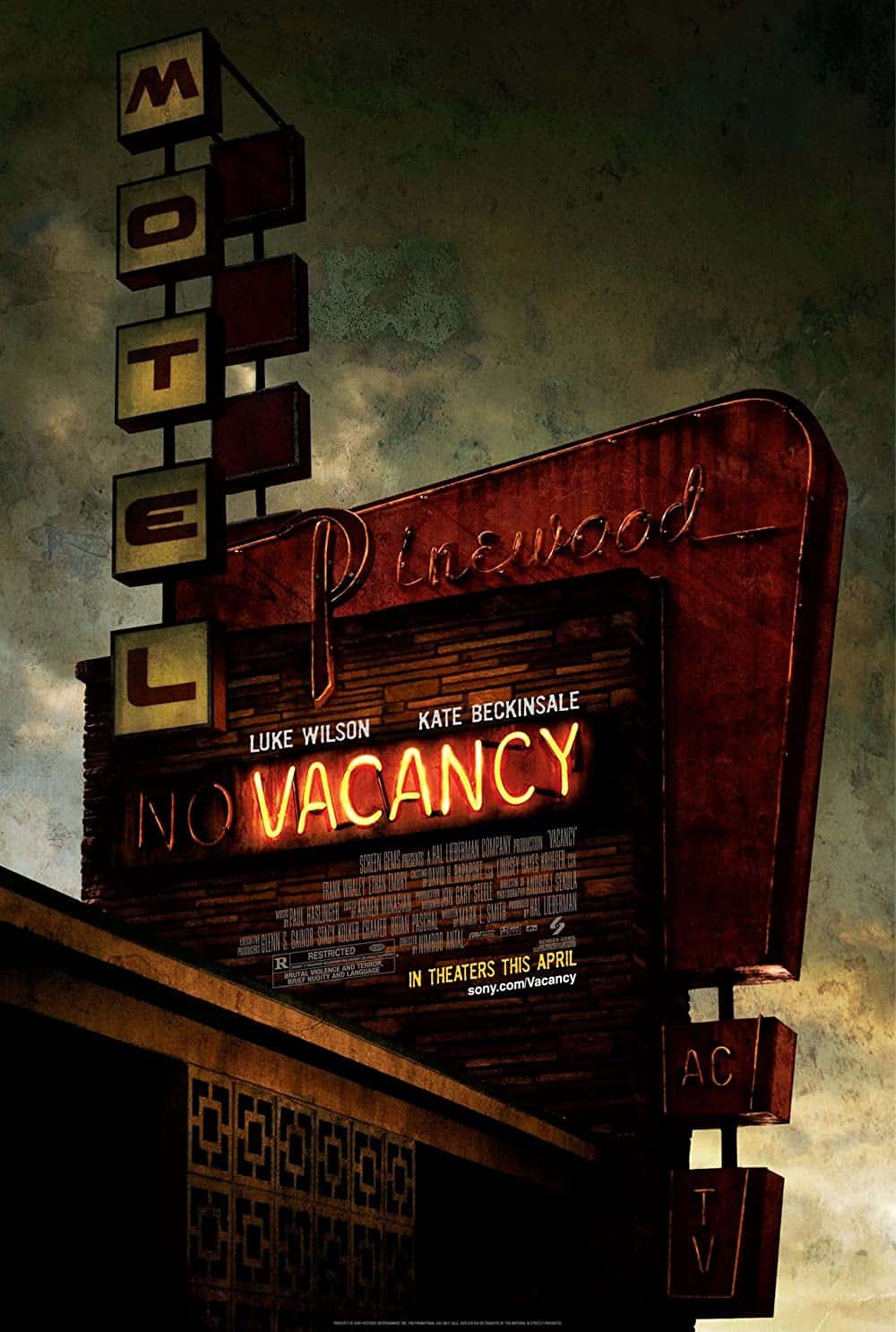Vacancy (2007) Best Home Invasion Movies For Chilly Nights